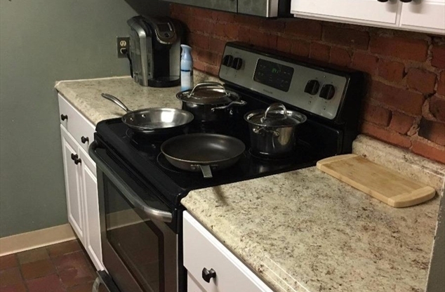 2 beds, 1 bath, 1,037 sqft, $4,600, Unit 104