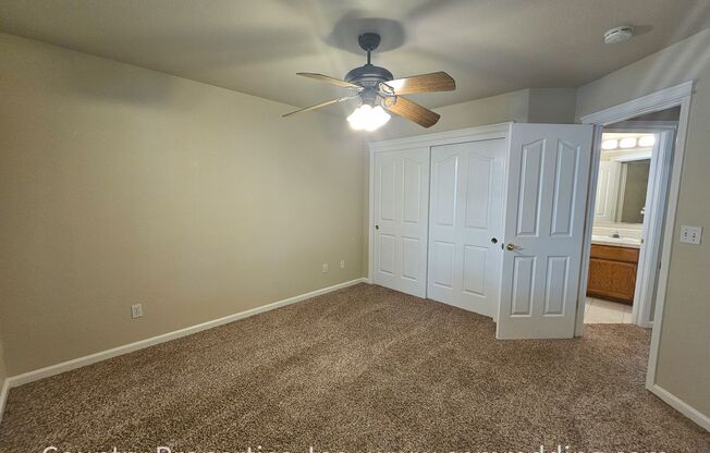 3 beds, 2 baths, $2,595