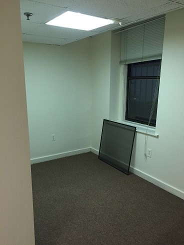 2 beds, 1 bath, 750 sqft, $3,250, Unit G3