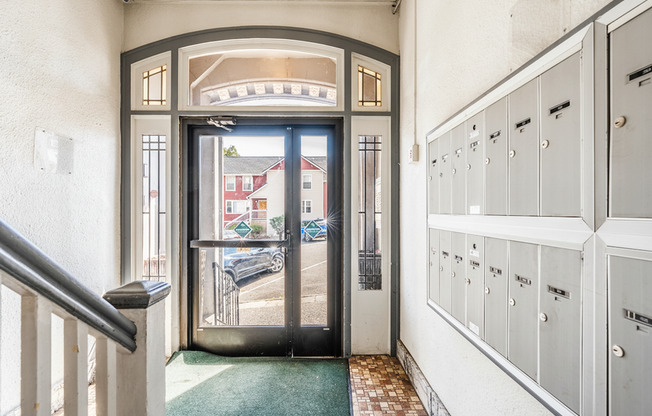 Welcome Home to Granada Apartments