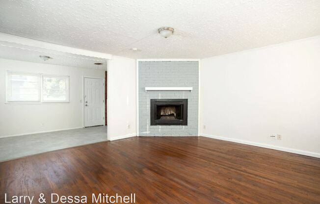 4212 S. Crockett
