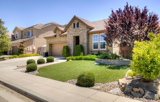 21230 Tramonto Ln.
