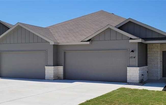 1216 GARLAND RD