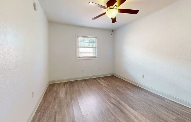 2 beds, 1 bath, 729 sqft, $1,625, Unit 1411-03