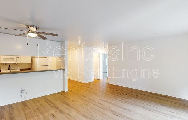 285 WOODLAND AVE