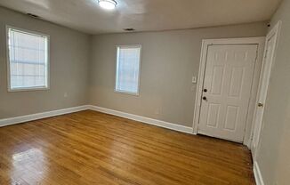 2 beds, 1 bath, $1,120