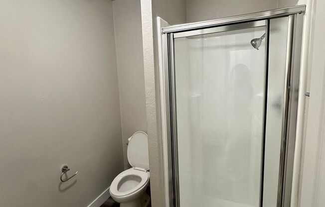 2 beds, 2 baths, 1,015 sqft, $2,795, Unit 240