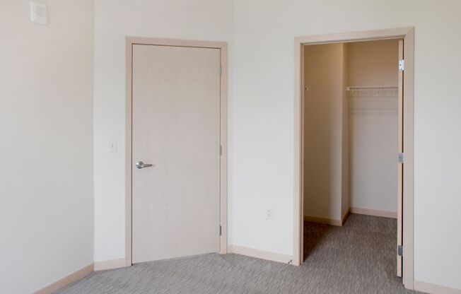 2 beds, 2 baths, 1,080 sqft, $2,895, Unit 0403