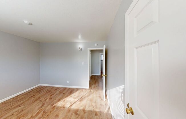 2 beds, 1 bath, 715 sqft, $2,450, Unit 625-6