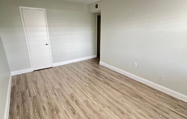 2 beds, 1.5 baths, 800 sqft, $1,700, Unit 242