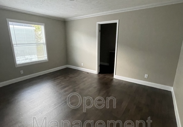 8701 NE 107th Pl