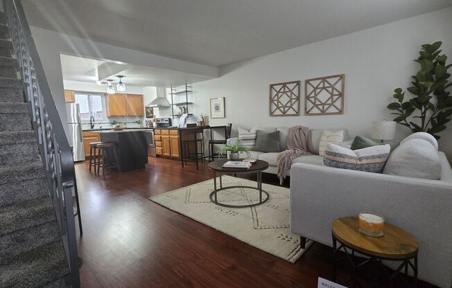 Recently Upgraded 2 BR Condo in Windsor Available November 6!