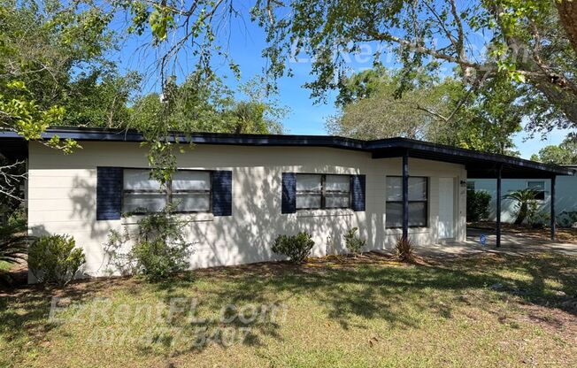 3/1.5 with One Car Carport - Great Altamonte Springs Location!