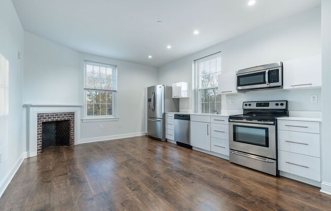 1 bed, 1 bath, 660 sqft, $1,753, Unit 320
