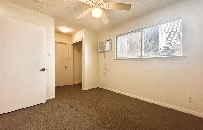 1 bed, 1 bath, 420 sqft, $750, Unit 11I