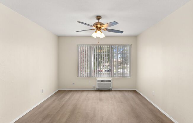 2 beds, 1 bath, 800 sqft, $2,150, Unit 01