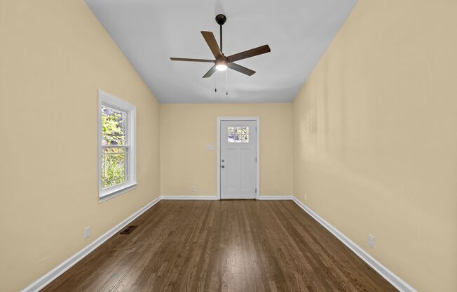 Gorgeous Renovation near Downtown Raleigh, 3 Bed, Fantastic Yard, Gardener's Dream - Pet Friendly!