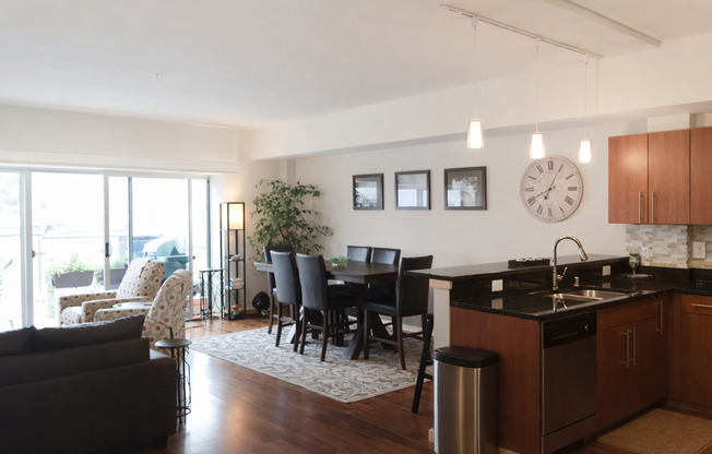 Oregon Apartments