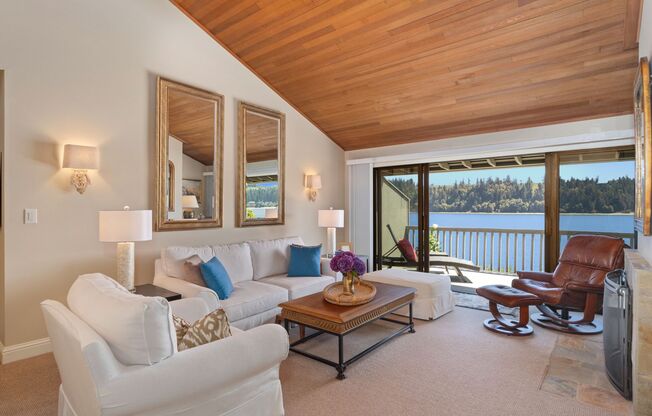 Short Term Lease | 2 Bed, 2 Bath Resort Style Waterview Condo For Rent!