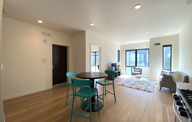 3 beds, 2 baths, $6,295, Unit Unit 2