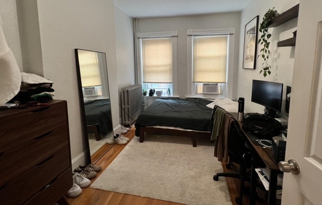 2 beds, 1 bath, 850 sqft, $3,000, Unit 3