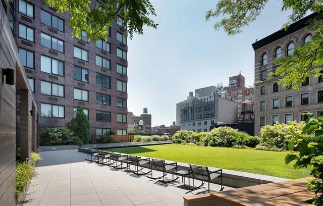 1 bed, 1 bath, $5,050, Unit 18B