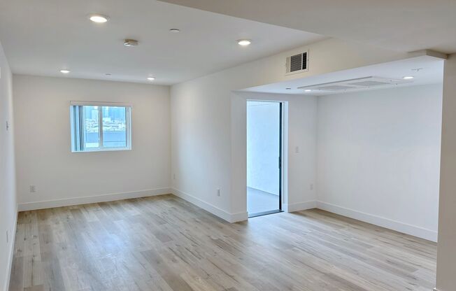 1 bed, 1 bath, 679 sqft, $2,225, Unit 204