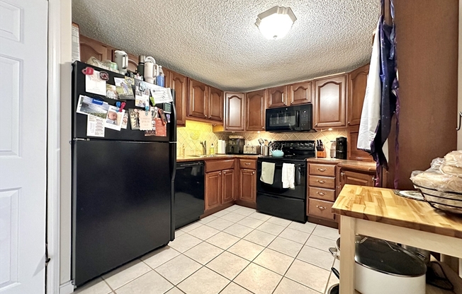 2 beds, 2 baths, 1,140 sqft, $3,100, Unit 505