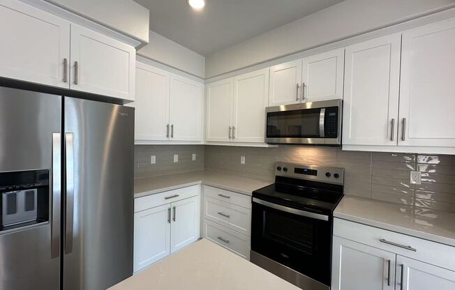 3 BEDROOM HOME FOR LEASING IN Upland