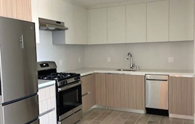 2 beds, 1 bath, 900 sqft, $3,750, Unit 503