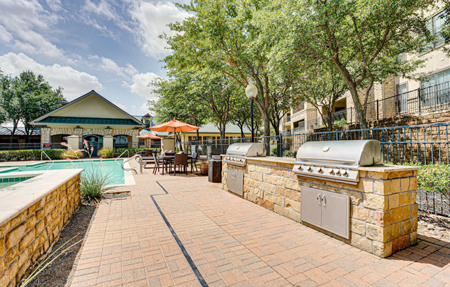 Poolside Grill at Wind Dance, Carrollton, Texas