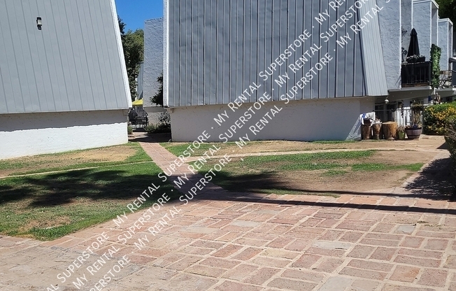 3614 N 44 ST