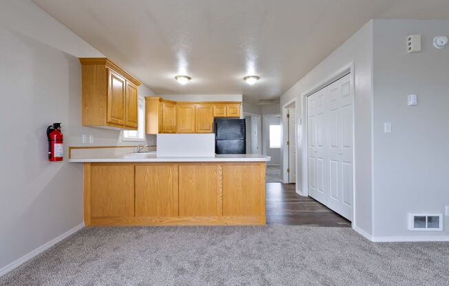 2 beds, 1 bath, 880 sqft, $995, Unit #3