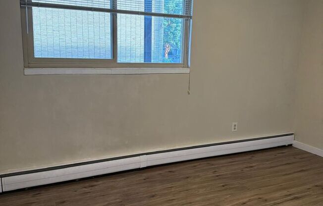 2 beds, 1 bath, 800 sqft, $2,200, Unit 101