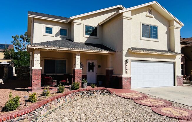 Charming 3-Bed, 2.5-Bath Home with Cozy Fireplace & Pergola