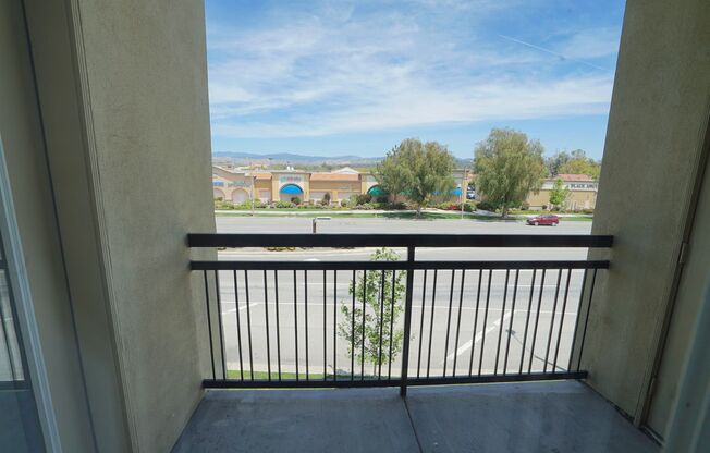 2 beds, 2 baths, $2,499