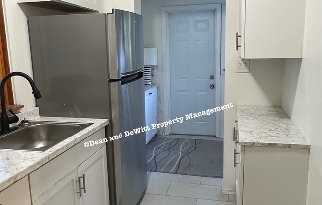 924 GRANVILLE CT N