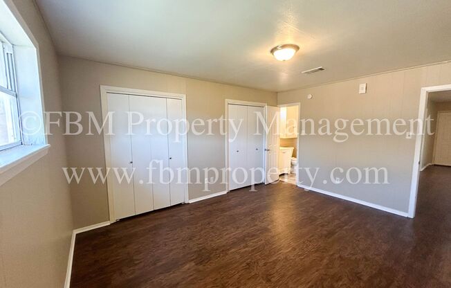 2 beds, 1.5 baths, 840 sqft, $1,025, Unit A