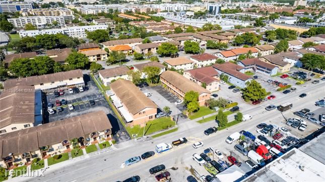 1765 W 41St Street 2D