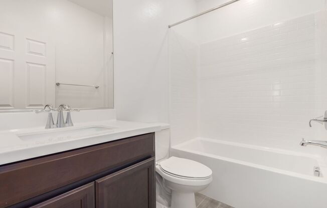 3 beds, 3 baths, $2,095
