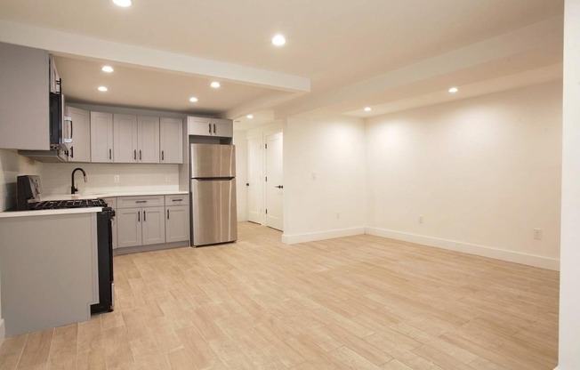 459 IRVING AVE