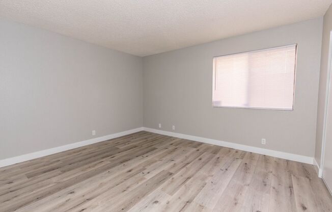 3 beds, 2 baths, $1,550, Unit # 1140