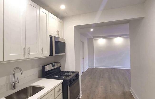 1 bed, 1 bath, $5,500, Unit 6F