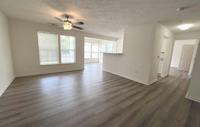 Gorgeous light filled 2 bedroom 2 bath condo in Odenton/Piney Orchard.