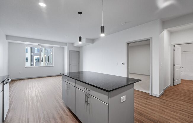 1 bed, 1 bath, 857 sqft, $1,625, Unit 318