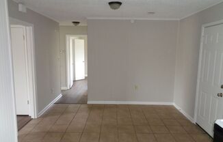 3 beds, 1 bath, $1,225