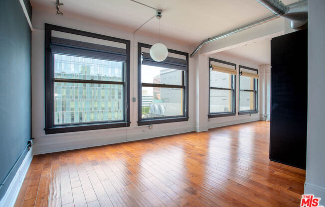 Studio, 1 bath, 760 sqft, $2,250, Unit 714