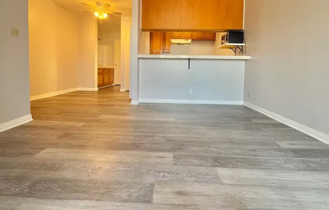 1447 W 228 ST