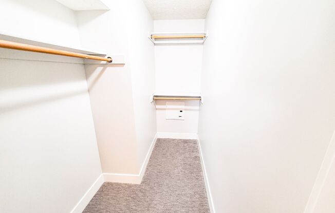 1 bed, 1 bath, 650 sqft, $1,195, Unit Unit 303 A650 w/Nook