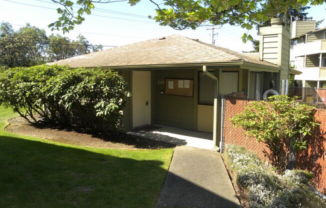 Quiet Condo Apartment Seatac, WA 98188